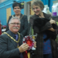 DSC_2386 Lord Mayor presents BIS Pedigree winner
